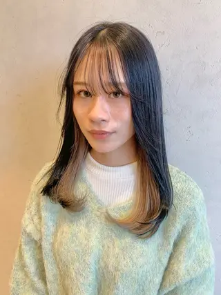 ミディアム カラー ayumi🌈 インナーカラー🌈のヘアスタイル