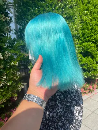 ミディアム 柔らかカラー/ レイヤーYUTO🧋のヘアスタイル