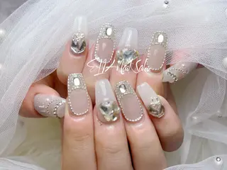 ミディアム cici nailのネイルデザイン