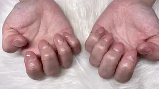 ネイル Amoureuse Satomiのネイルデザイン