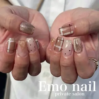 ネイル Emo nailのネイルデザイン