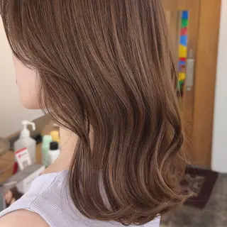 ミディアム TopStylist 板花絵里のヘアスタイル
