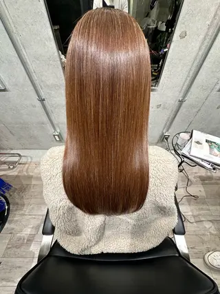 セミロング カラー 小林 伊織のヘアスタイル