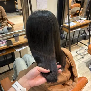 カラー しおり🍬 KOKORO🤍のヘアスタイル