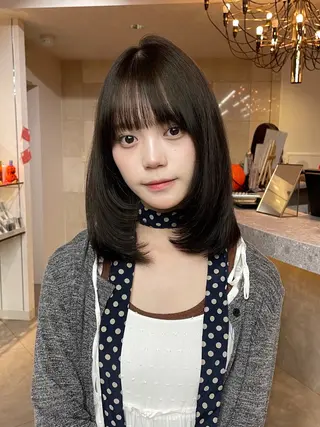 セミロング カラー 韓国ヘア rin🎀のヘアスタイル