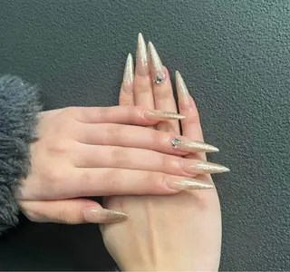 ネイル Tini ANA.CHUOのネイルデザイン