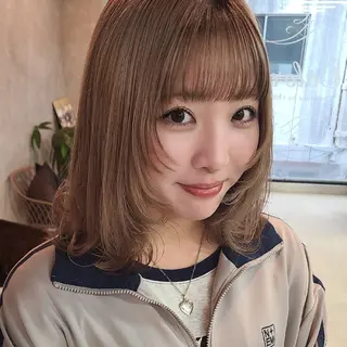 ミディアム 西田 理沙のヘアスタイル