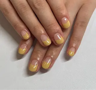 ネイル Blue Reef 四谷三丁目所属・たかの はづきのネイルデザイン