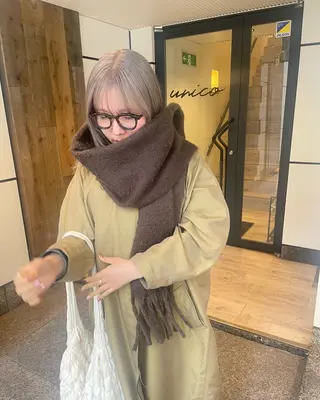 セミロング カラー 渋谷 留菜のヘアスタイル