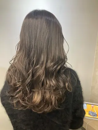 セミロング カラー ブリーチ&似合せボブ 田中寛十のヘアスタイル