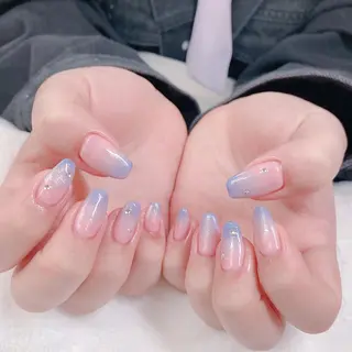 ネイル 根津 綾子のネイルデザイン