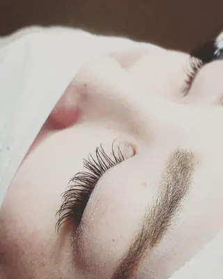 ロング カラー パーマ ヘアアレンジ キッズ ネイル マツエク・マツパ brille ~eyelash~のマツエク・マツパデザイン