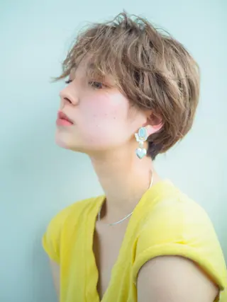 ショート カラー 水口 英里のヘアスタイル