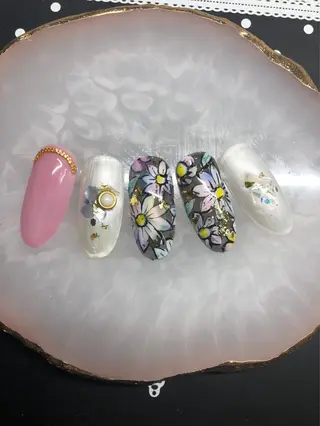 ネイル 奥園 良恵のネイルデザイン