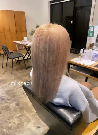 セミロング カラー ⋆*ブリーチカラ ー/愛佳.⋆𝜗𝜚のヘアスタイル