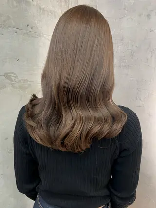 セミロング 苗代萌/ぷるツヤ髪 🫧／レイヤーカットのヘアスタイル