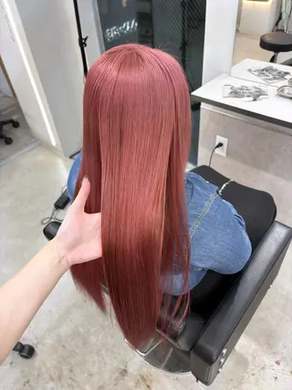 ロング カラー noa 寒色系カラーブリーチのヘアスタイル
