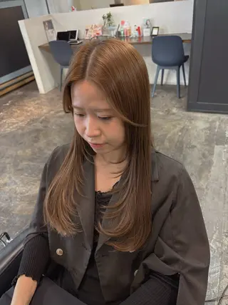 ロング ユイカ🐮暖色カラー / 髪質改善のヘアスタイル