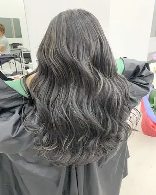 カラー LINOET NAGOYA所属・中川 来紀のヘアスタイル