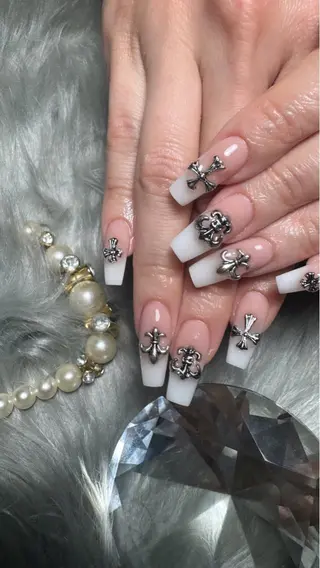 ネイル feel ♡︎ remiのネイルデザイン