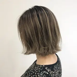 ショート カラー タカハシ ユウキのヘアスタイル