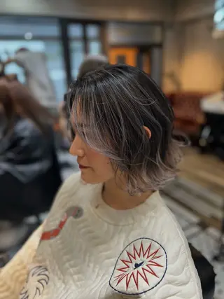 カラー Hikari .のヘアスタイル