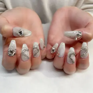 ネイル 💎🐰 saki. m 🐰💎のネイルデザイン