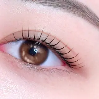 アイブロウ 渋谷／束感まつげ パーマ／YUKIのマツエク・マツパデザイン