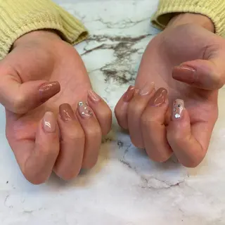 ネイル Honey Bee所属・Honey Bee Mikuのネイルデザイン