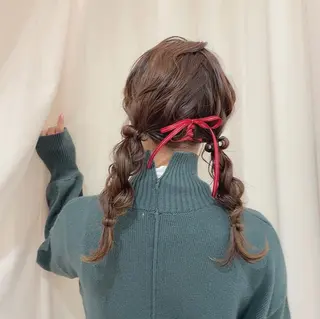 セミロング ヘアアレンジ miwa♡暖色カラー 盛れる顔周り.ヘアメのヘアスタイル