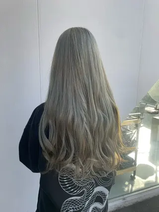 ロング カラー lumier juriaのヘアスタイル