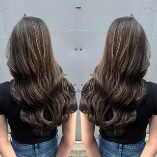 セミロング カラー 🔥ハイトーンカラー ギャルNAOKI🔥のヘアスタイル