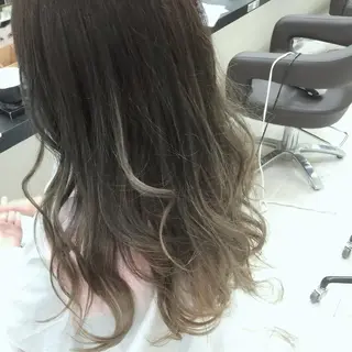 カラー デザインカラー Lienのヘアスタイル