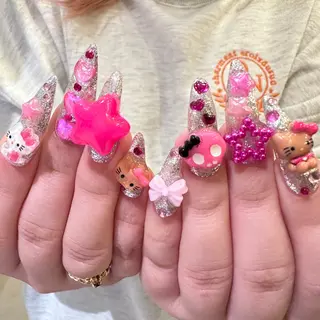 ネイル 👽個性派ネイル🎀 komachiのヘアスタイル