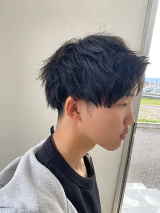 ミディアム メンズ 神戸 蒼司のヘアスタイル