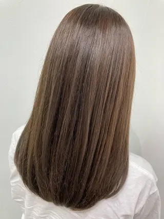 セミロング カラー corte【コルテ】所属・ナオイ ユウキのヘアスタイル