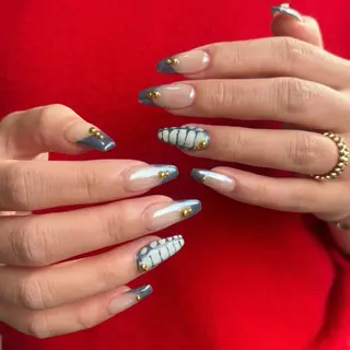 ネイル snazzy✩.*˚ 𝙔𝙐𝙕𝙐のネイルデザイン