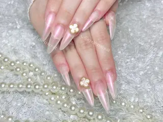 ネイル Momo 🤍のネイルデザイン