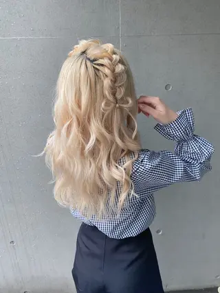 ロング 秋元 利央のヘアスタイル