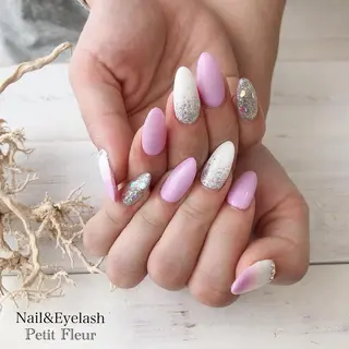 ネイル Petit Fleur所属・青柳 亜梨奈のマツエク・マツパデザイン