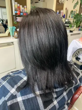 ミディアム カラー ストウ ナナエのヘアスタイル