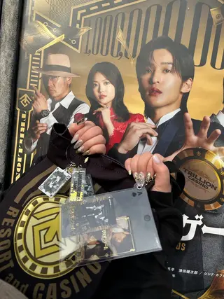 ネイル Nail salon Ehre 梅田店所属・嶋田 明日香のネイルデザイン