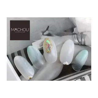 ネイル MACHOU所属・tomomi MACHOUのネイルデザイン