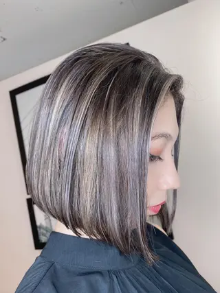 ショート カラー 髪質改善×矯正🫧 韓国ヘアasamiのヘアスタイル