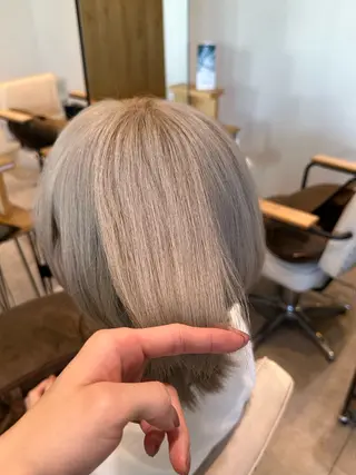 カラー 大阪ウルフカット ハッシュカットのヘアスタイル