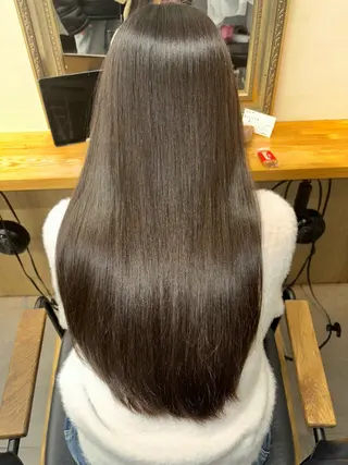 ミディアム さくら/表参道/渋谷 /ショート/レイヤーのヘアスタイル