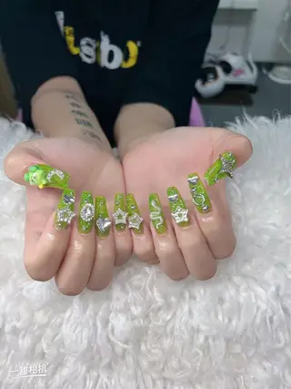 ネイル 💜MIYA nail川崎店のネイルデザイン