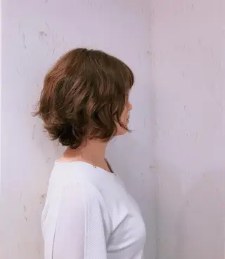 ミディアム パーマ 小柳 ゆかりのヘアスタイル