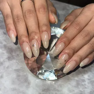 セミロング BeautySalonKREI所属・KREI NORIKAのネイルデザイン