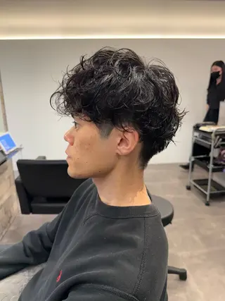 ショート パーマ メンズ 髙橋 翔一のヘアスタイル